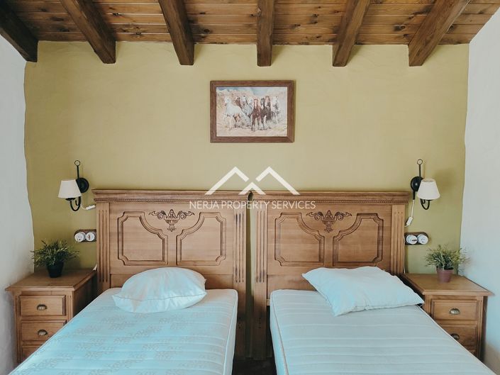 Image No.35-Propriété de 9 chambres à vendre à Frigiliana