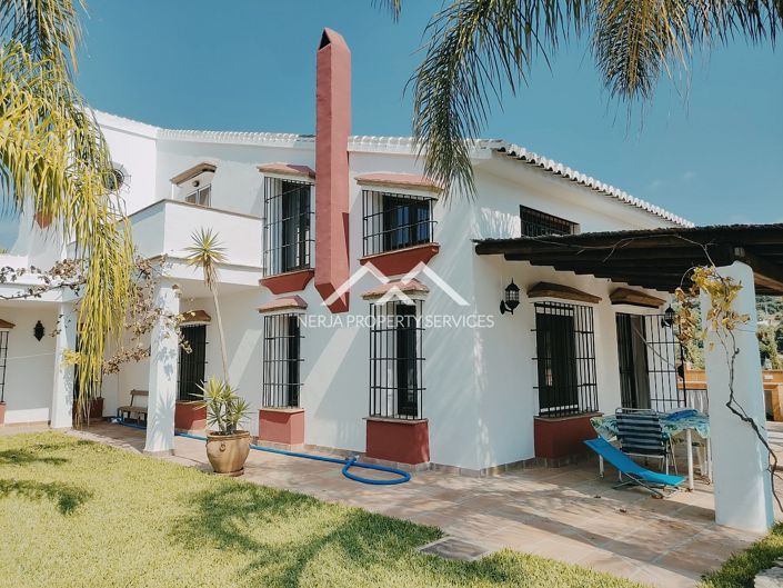 Image No.49-Propriété de 9 chambres à vendre à Frigiliana