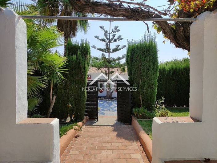 Image No.5-Propriété de 9 chambres à vendre à Frigiliana