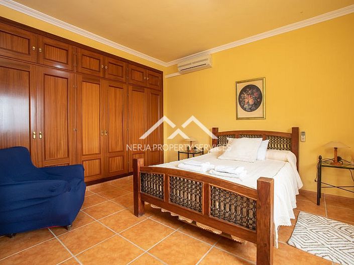 Image No.9-Villa de 4 chambres à vendre à Nerja