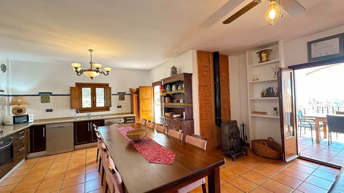 Image No.29-7 Bed Villa for sale