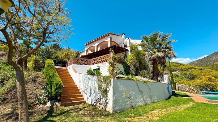Image No.3-7 Bed Villa for sale