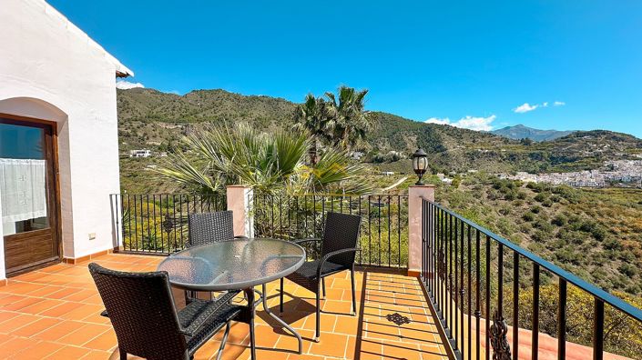 Image No.31-7 Bed Villa for sale