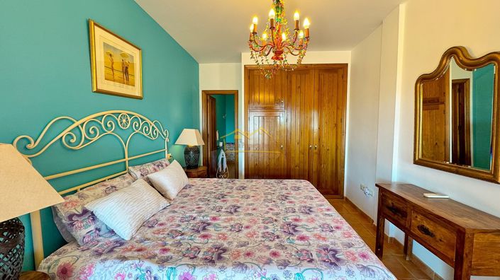 Image No.48-7 Bed Villa for sale