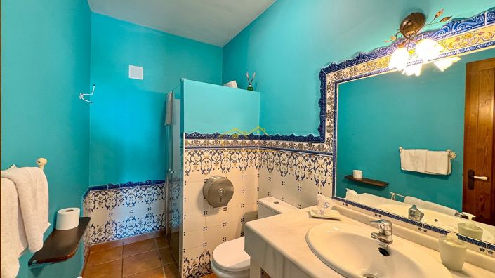 Image No.50-7 Bed Villa for sale