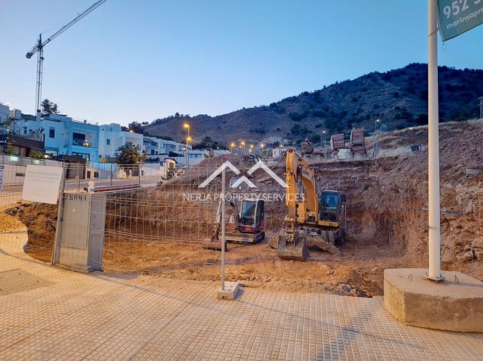 Image No.19-3 Bed Property for sale