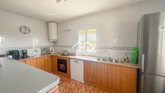 Image No.18-2 Bed Villa for sale