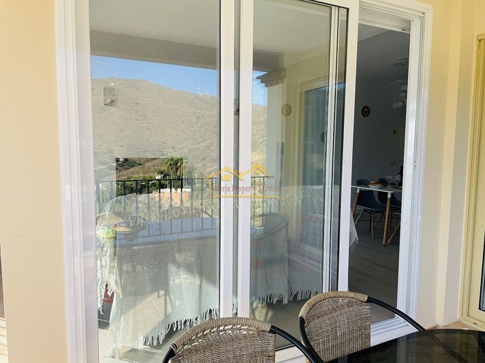 Image No.10-3 Bed Apartment for sale