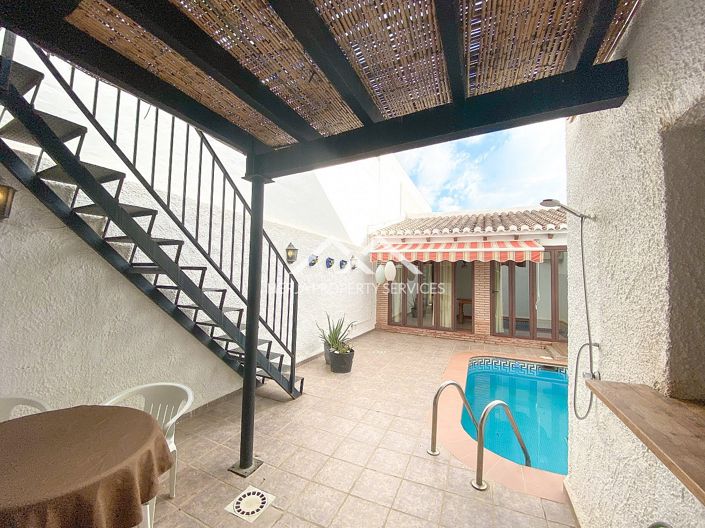 Image No.13-3 Bed House for sale