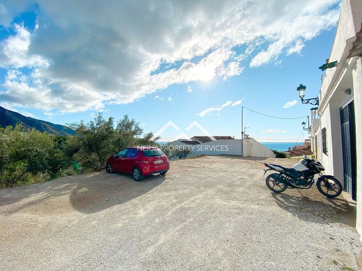 Image No.22-3 Bed House for sale