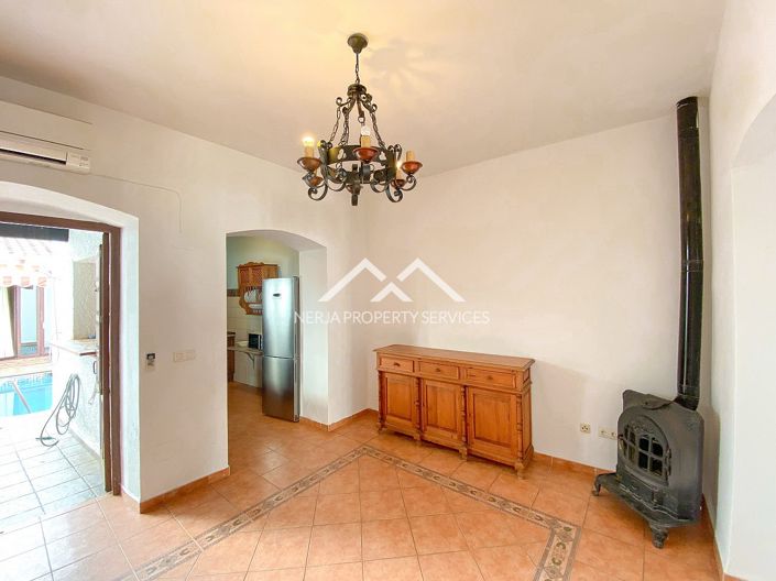 Image No.8-3 Bed House for sale