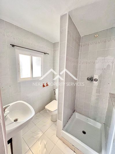 Image No.18-4 Bed Townhouse for sale