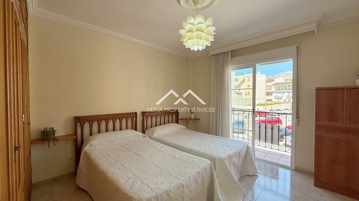 Image No.21-3 Bed Apartment for sale