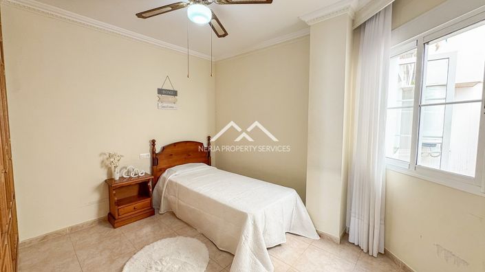 Image No.25-3 Bed Apartment for sale