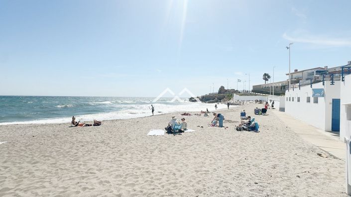 Image No.40-3 Bed Apartment for sale