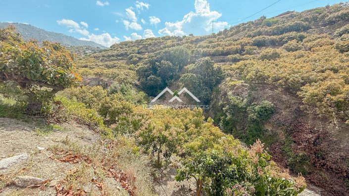 Image No.33-3 Bed Property for sale