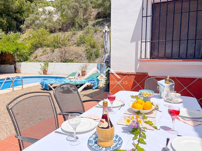 Image No.10-2 Bed Villa for sale