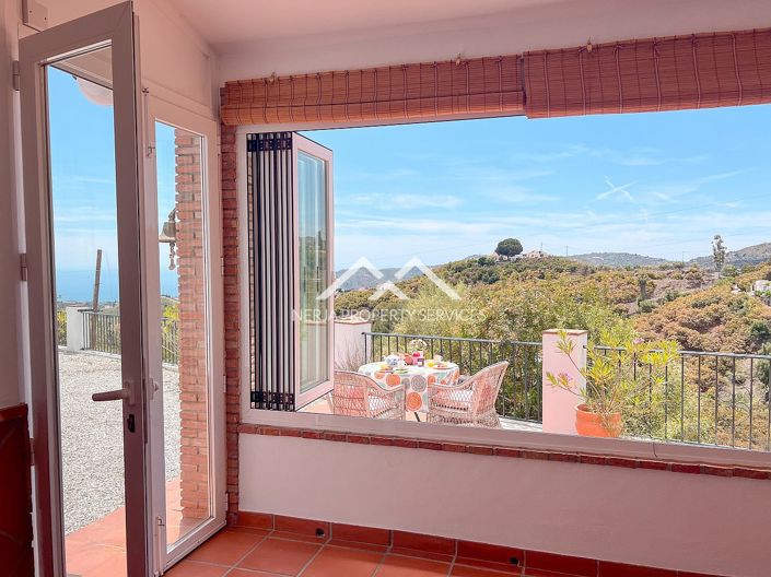 Image No.17-2 Bed Villa for sale