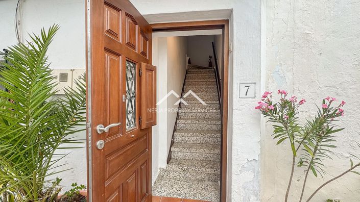 Image No.28-2 Bed Apartment for sale