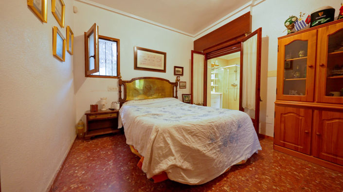 Image No.29-6 Bed Villa for sale