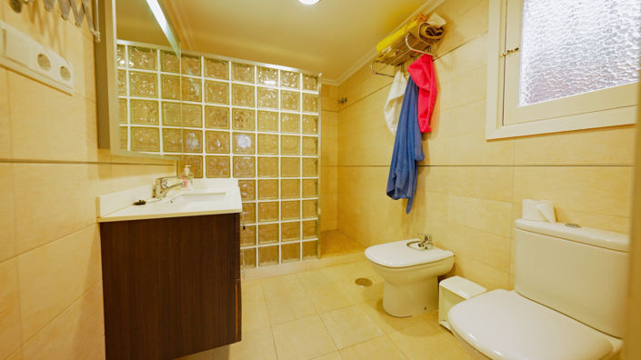 Image No.35-6 Bed Villa for sale