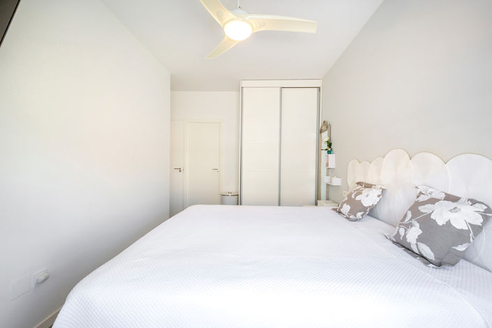 Image No.17-4 Bed Apartment for sale