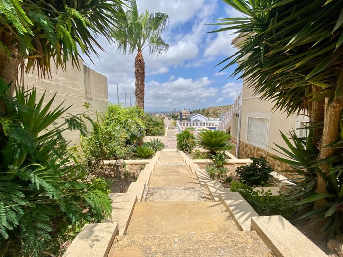 Image No.71-3 Bed Villa for sale