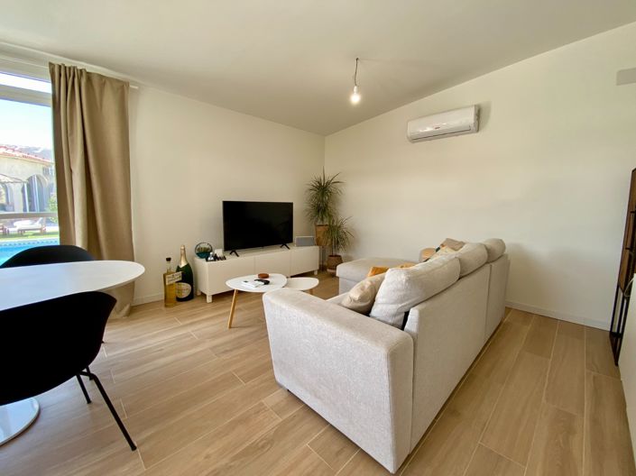 Image No.9-Villa de 4 chambres à vendre à Alicante