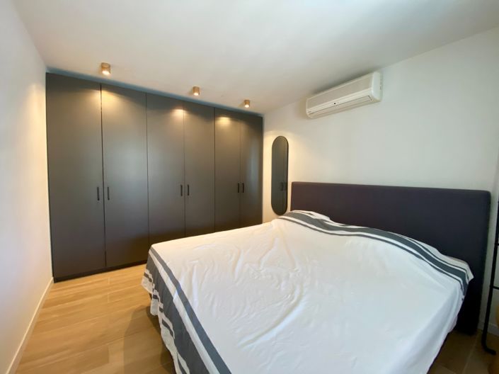 Image No.5-Villa de 4 chambres à vendre à Alicante