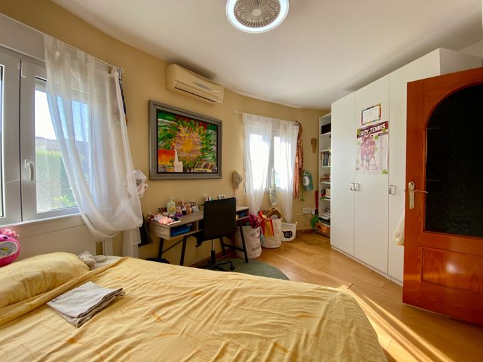 Image No.50-Villa de 4 chambres à vendre à Alicante