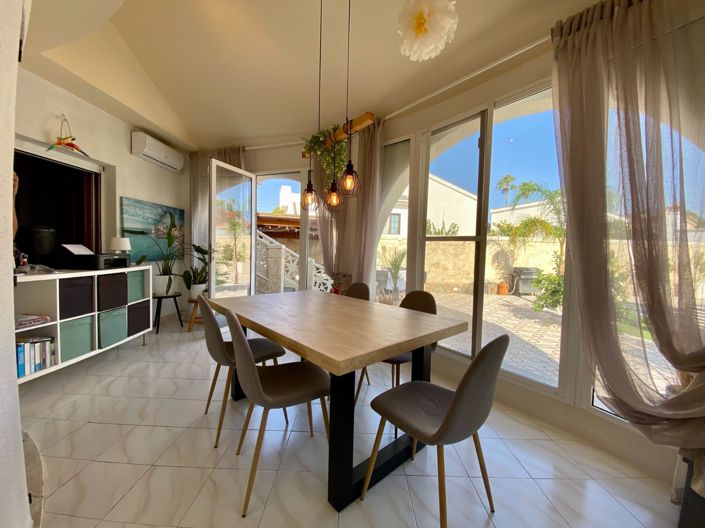 Image No.6-Villa de 4 chambres à vendre à Alicante