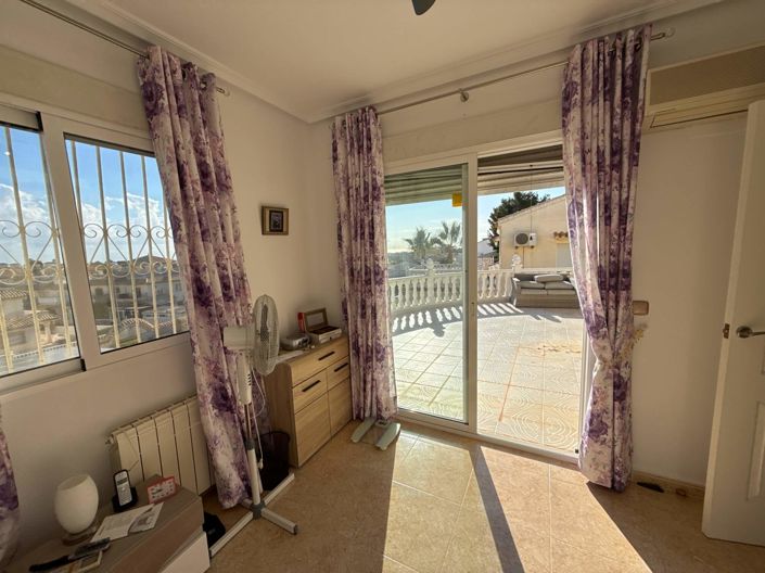 Image No.28-3 Bed Villa for sale