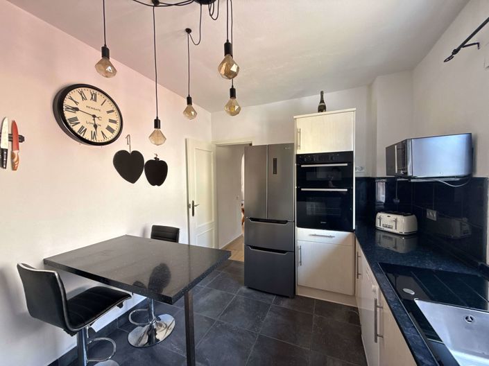 Image No.17-4 Bed Apartment for sale