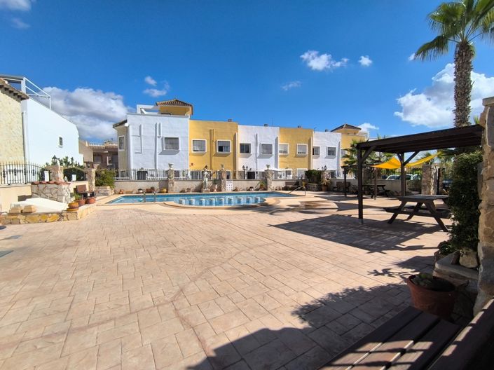 Image No.3-3 Bed Semi-Detached for sale