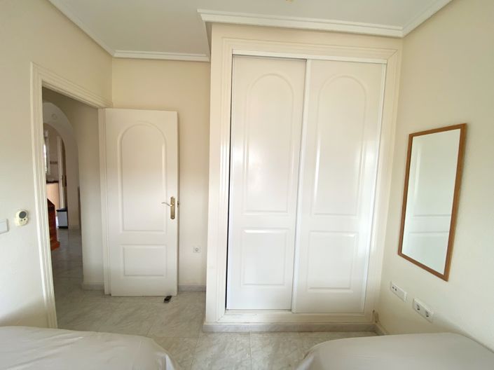 Image No.17-3 Bed Villa for sale