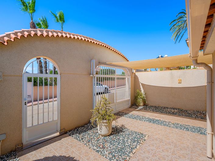 Image No.4-5 Bed Villa for sale