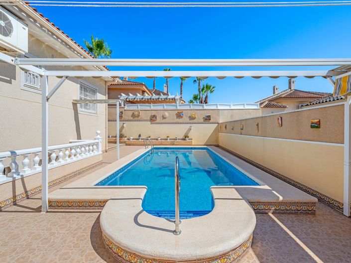 Image No.7-5 Bed Villa for sale