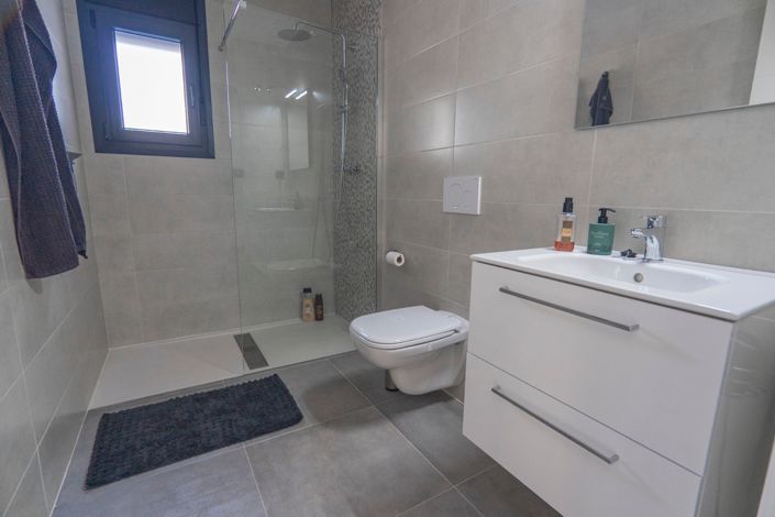 Image No.13-2 Bed Villa for sale