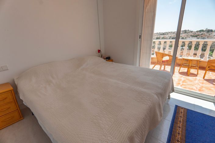 Image No.19-3 Bed Villa for sale