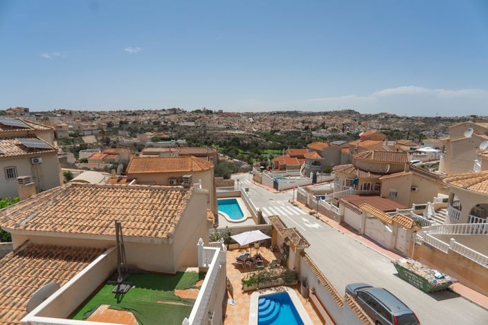 Image No.25-3 Bed Villa for sale