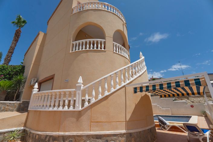 Image No.4-3 Bed Villa for sale