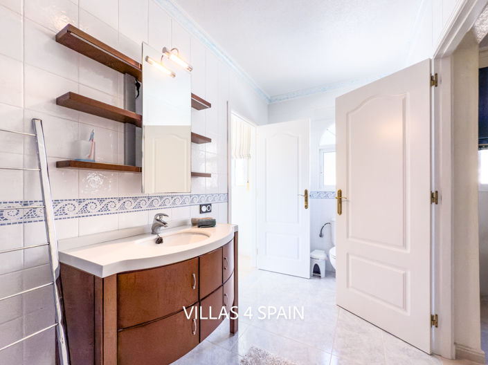 Image No.46-Villa de 4 chambres à vendre à Ciudad Quesada