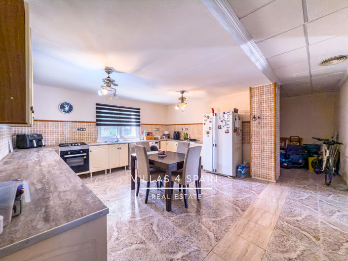 Image No.24-Villa de 12 chambres à vendre à Crevillente