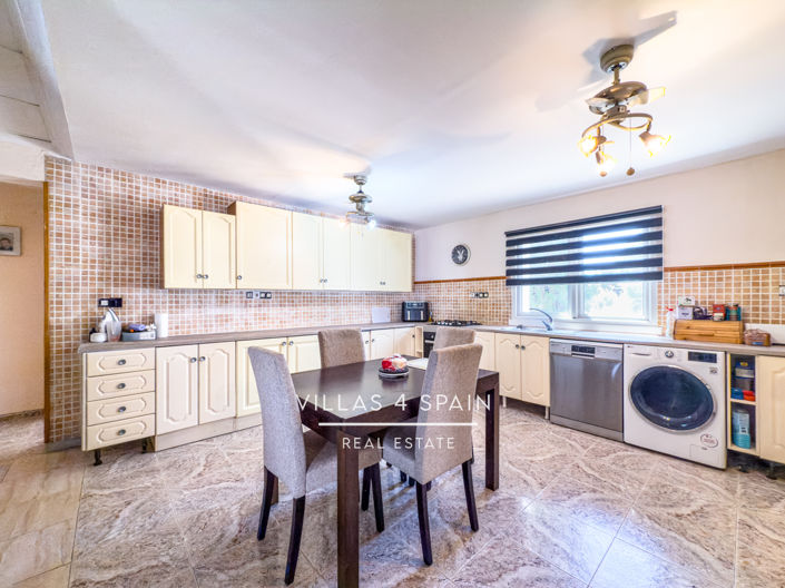 Image No.25-Villa de 12 chambres à vendre à Crevillente