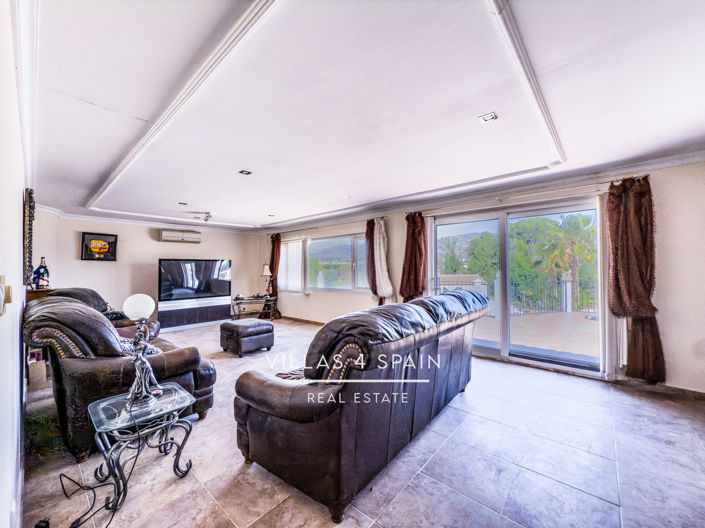 Image No.30-Villa de 12 chambres à vendre à Crevillente