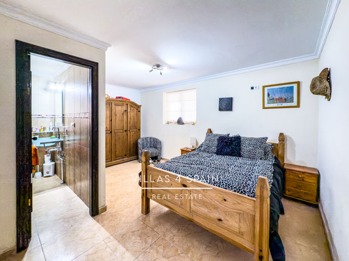 Image No.43-Villa de 12 chambres à vendre à Crevillente