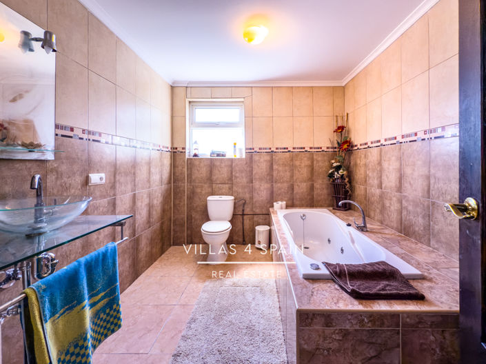 Image No.45-Villa de 12 chambres à vendre à Crevillente