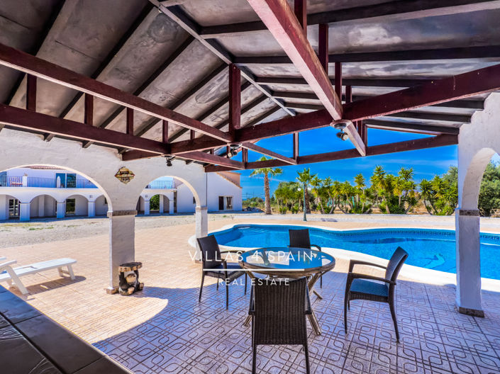 Image No.56-Villa de 12 chambres à vendre à Crevillente