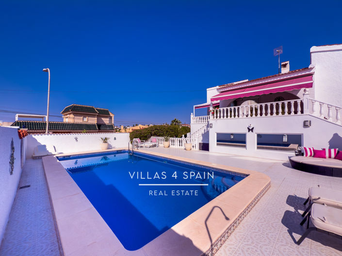 Image No.8-Villa de 4 chambres à vendre à Ciudad Quesada