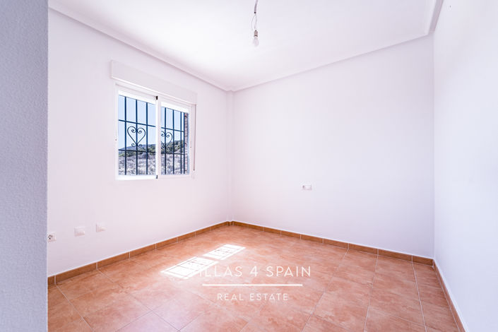 Image No.44-3 Bed Villa for sale